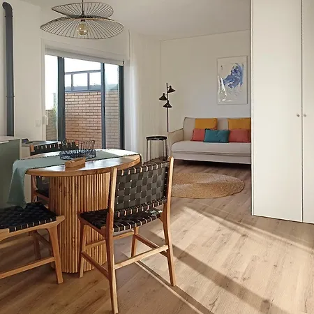 Sunset Lounge Corgomar لافرا