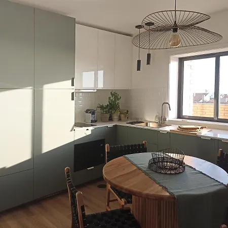 Sunset Lounge Corgomar