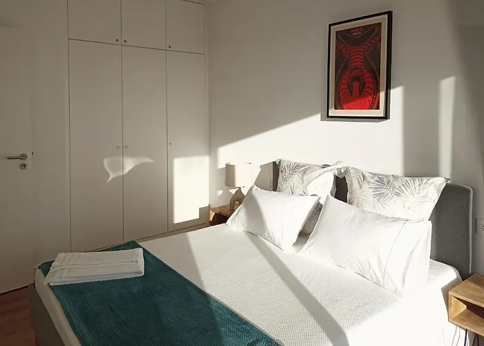 Sunset Lounge Corgomar * Lavra